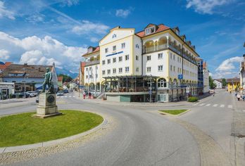 Hotel, Luitpoldpark-Hotel