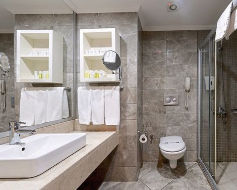 LRS Lake & River Side Hotel & Spa-0