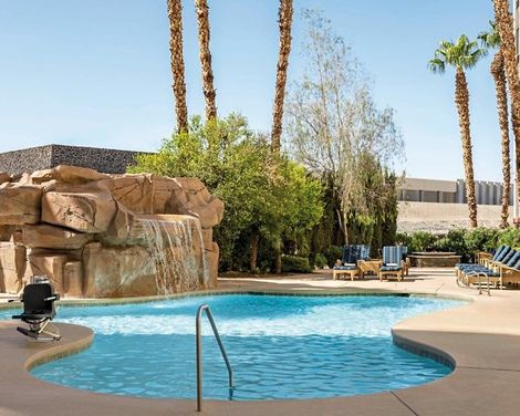 Hampton Inn Tropicana-0