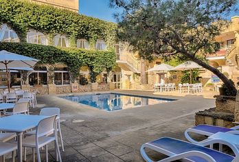 Hotel, Cornucopia Hotel