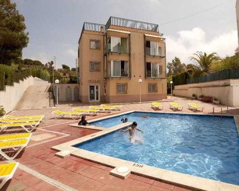 Els Llorers Apartamentos-1