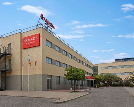 Ramada by Wyndham Valencia Almussafes-2