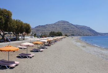 Hotel, Kamari Plus Hotels