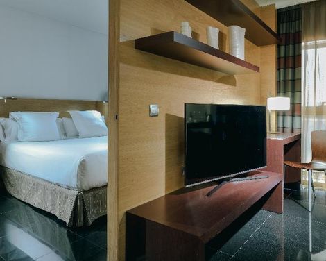 Apartamentos Hesperia Barcelona Fira-4