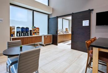 Hotel, Holiday Inn Express NYC Brooklyn - Sunset Park