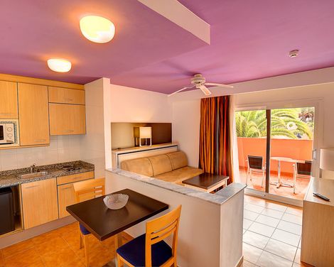 SBH Monica Beach Resort-0