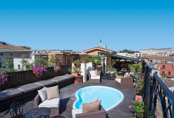 Hotel, Colonna Palace