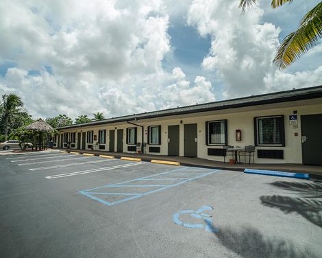 Travelodge by Wyndham Florida City/Homestead/Everglades-2