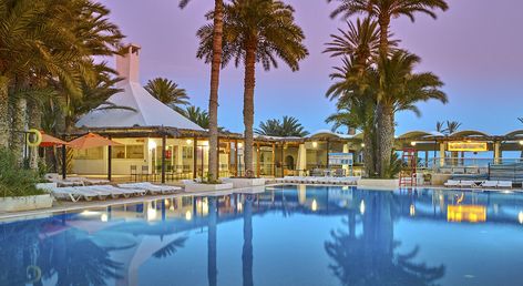 Hari Club Beach Resort