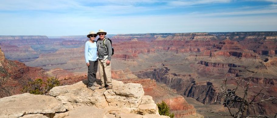 USA Rundreisen Paar am Grand Canyon