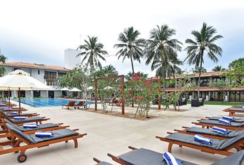 Goldi Sands