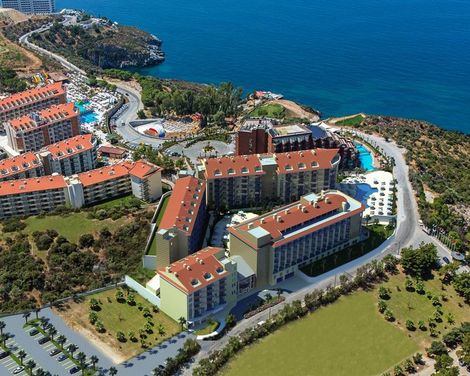 Ramada Hotel & Suites by Wyndham Kusadasi-3