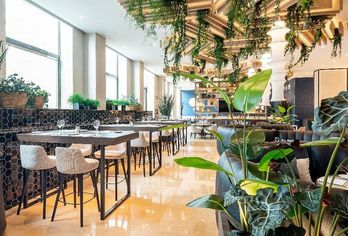 Hotel, Hotel ILUNION Valencia 4