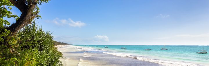 Heller Sanstrand am Diani beach
