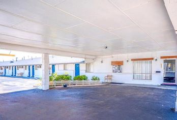 Hotel, American Inn
