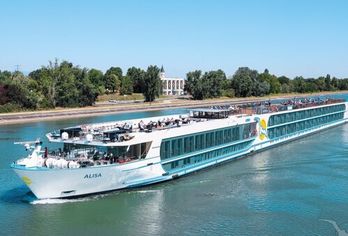 Kreuzfahrtschiff, MS Alisa
