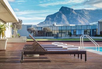 Hotel, Lagoon Beach Hotel