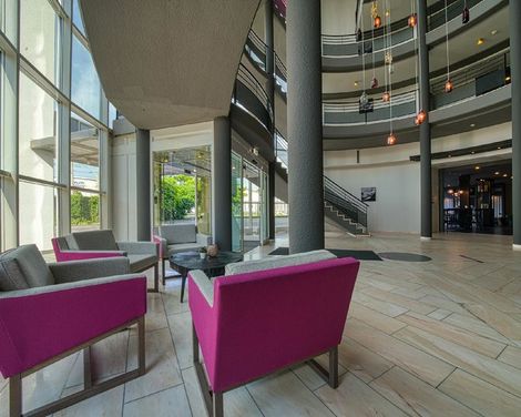 FourSide Hotel Salzburg, Trademark Collection by Wyndham-3