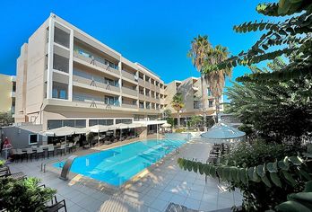 Hotel, Saint Constantin Hotel