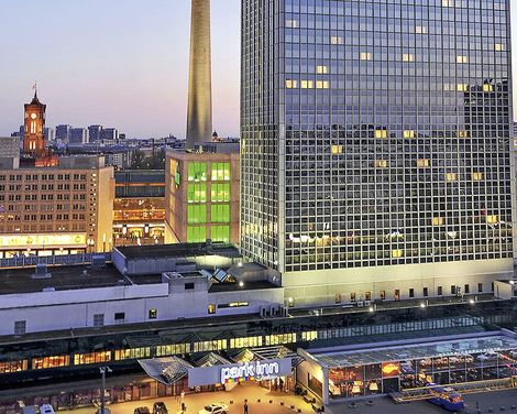 Park Inn by Radisson Berlin Alexanderplatz-3