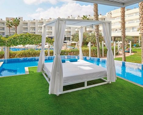 Tropic Garden Hotel & Apartments-4