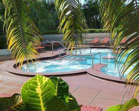 DoubleTree by Hilton Grand Hotel Biscayne Bay-1