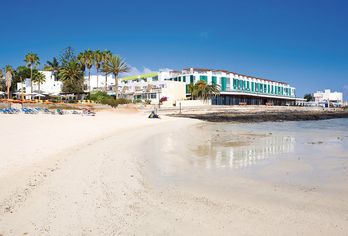 LIVVO Corralejo Beach