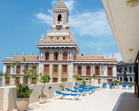Plaza-0