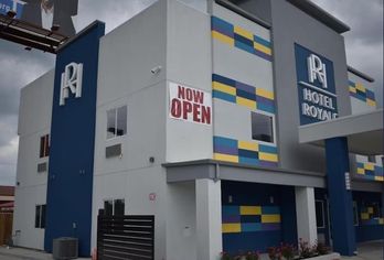 Hotel, Hotel Royale