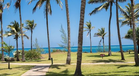 PrideInn Paradise Beach Resort Convention Centre & Spa