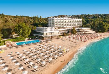 Hotel, The Palace Hotel