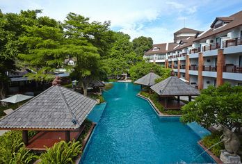 Woodlands Hotel & Resort 