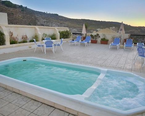 Saint Patrick's Hotel-0