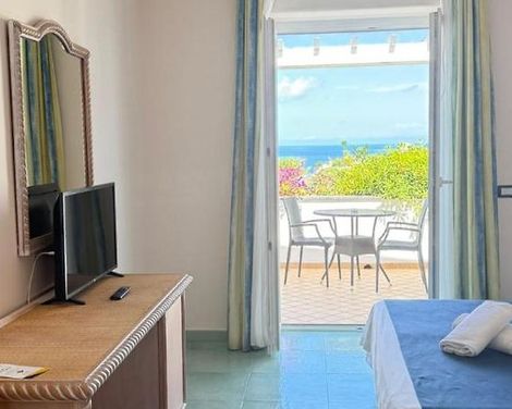 Hotel Albatros-3