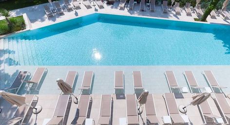 ibis Styles Golden Sands Roomer Hotel