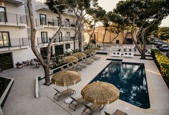 Hotel, Hotel Santanyi Port