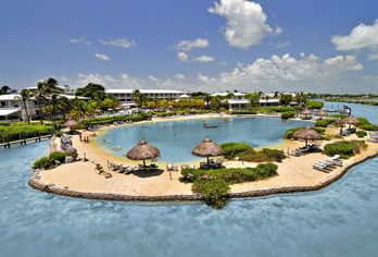 Hotel, Hawks Cay Resort