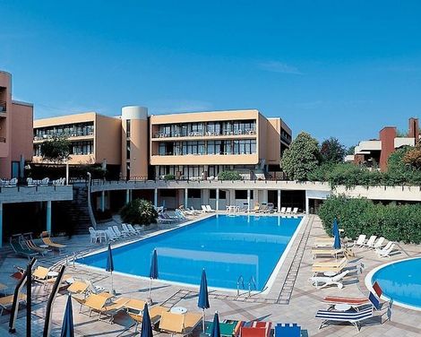Residence Holiday-0