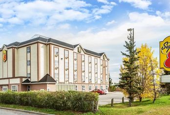 Super 8 by Wyndham Calgary/Airport