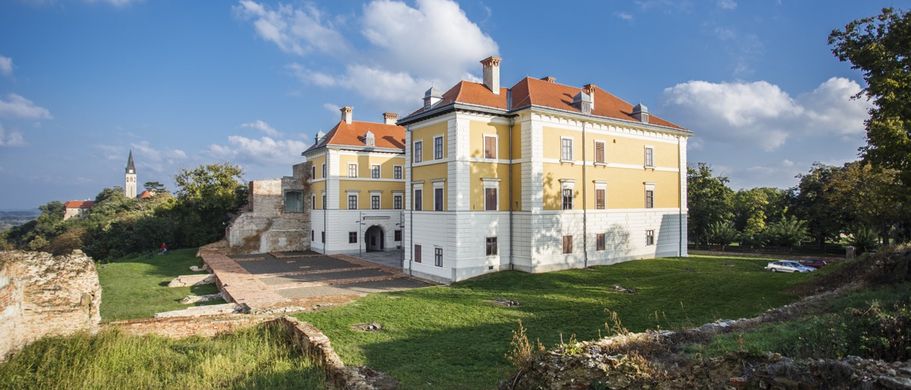 Ilok Schloss Odescalchi