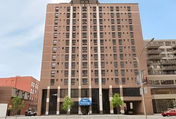 Hotel, Travelodge Hotel by Wyndham Montreal Centre
