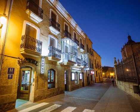 Hotel Arcos-0