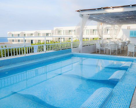Hotel Apartamentos Beach Club Menorca-0