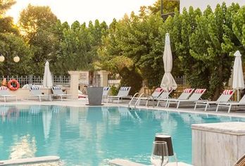 Hotel, Sun Beach Hotel