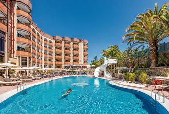 Hotel, Mur Hotel Neptuno
