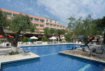 Alexandros Hotel