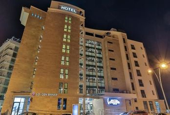 Hotel, Hotel Bracera