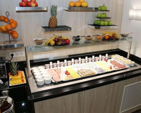Golden Tulip Cannes Hotel De Paris-3