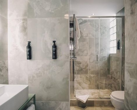 Moderno Hotel Roma-0