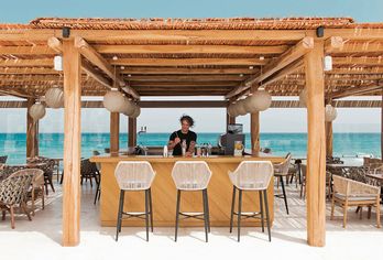 Hotel, Club House Hotel